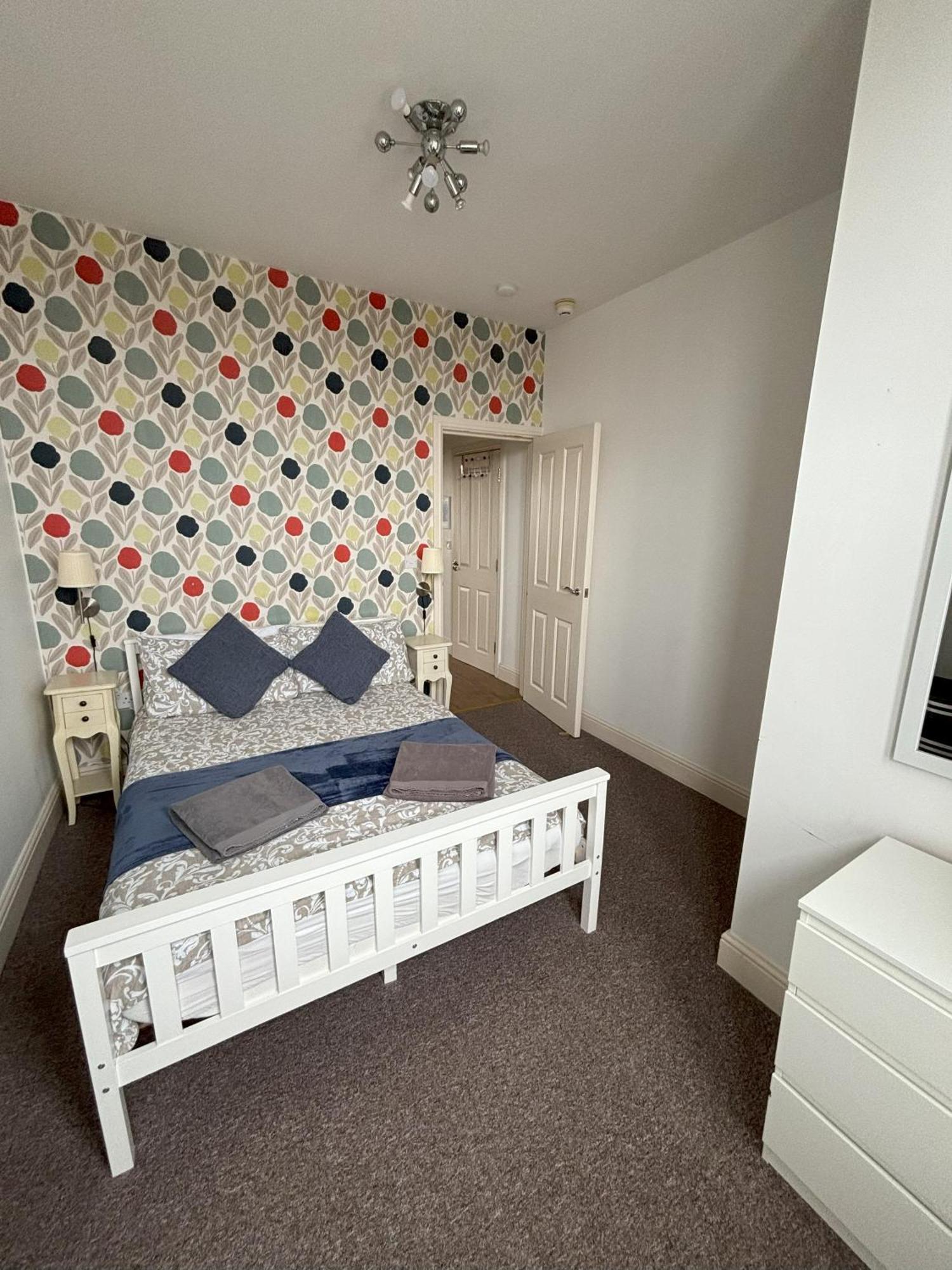 Seabreeze Apartment Eastbourne Eksteriør billede